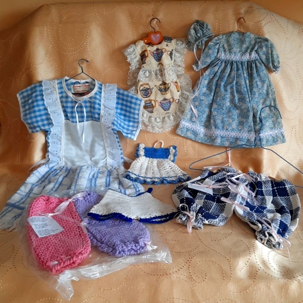 Vintage Handmade kitchen helper clothes. One price for eight pieces.